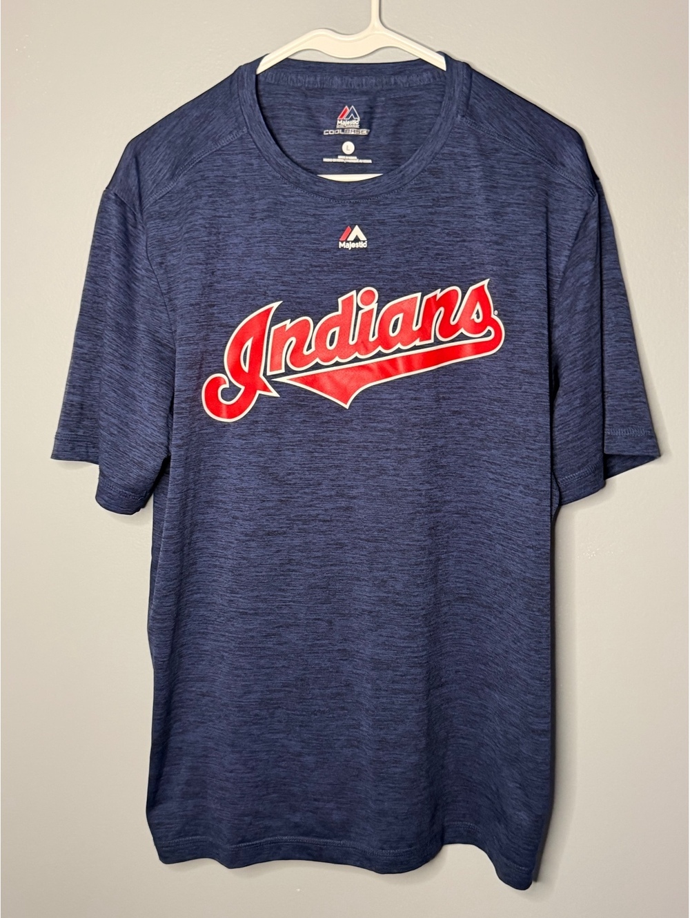 Majestic Cleveland Indians Cool Base Men's T-Shirt Size Large